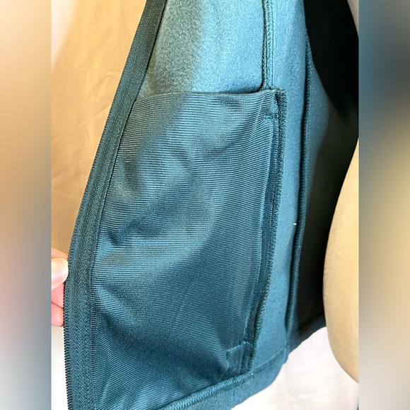 Columbia Deep Sage Green Fleece Vest Size Small - Picture 10 of 10